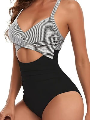 Costume Bicolore con Cut Out