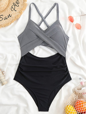 Costume Bicolore con Cut Out