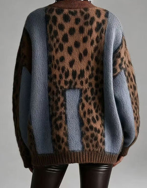 Maglione Donna Oversize Animalier con Collo Alto e Inserti Color Block – Stile Audace – Ludovica