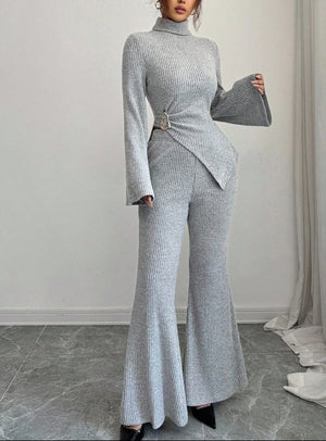 Completo Donna Elegante con Blusa a Costine e Pantaloni a Zampa – Beatrice