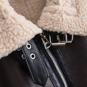 Giacca Invernale Donna in Pile Sherpa – Calore Deciso e Stile Iconico – Claudia