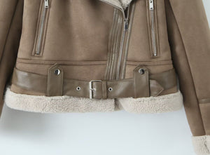 Giacca Invernale Donna in Pile Sherpa – Morbidezza Avvolgente ed Elegante – Giada