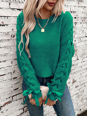 Maglione Invernale Donna – Elegante con Fiocchi sulle Maniche e Dettagli Intrecciati