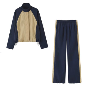 Completo Donna con Felpa con Zip e Pantaloni a Gamba Larga – Linee Strutturate e Comfort – Diana