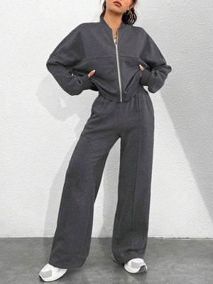 Completo Donna con Felpa con Zip e Pantaloni a Gamba Larga – Linee Strutturate e Comfort – Diana