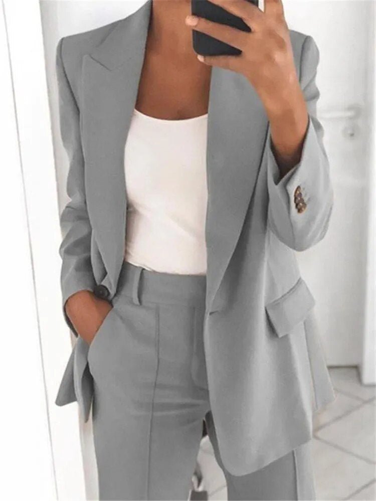 Completo Donna Elegante Bianca – Blazer e Pantaloni con Eleganza e Comfort