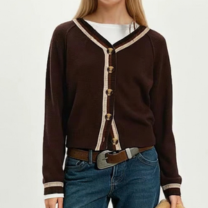 Cardigan Donna Morbido con Bottoni – Eleganza Versatile dal Giorno alla Sera – Alessia