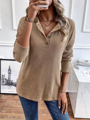 Blusa Donna Elegante Lia – Maglia a Coste Leggera con Polo
