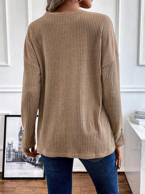 Blusa Donna Elegante Lia – Maglia a Coste Leggera con Polo