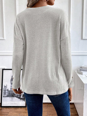 Blusa Donna Elegante Lia – Maglia a Coste Leggera con Polo