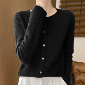 Cardigan Donna Elegante in Lana Merino – Morbido, Caldo e Raffinato come il Cashmere