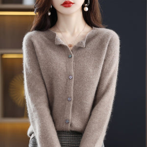 Cardigan Donna in Lana Merino Elegante Sofia – Morbido, Caldo e Leggero