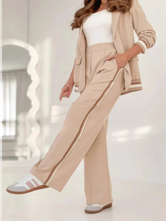 Completo Blazer e Pantaloni Wide Leg Casual Chic con Dettagli a Righe, Stile Elegante e Versatile, Tessuto Morbido, Vestibilità Confortevole, Perfetto per Ogni Occasione Leela Moda