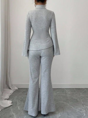 Completo Donna Elegante con Blusa a Costine e Pantaloni a Zampa – Beatrice