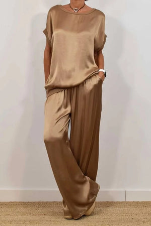 Completo Donna Elegante in Raso con Blusa e Pantalone – Valentina