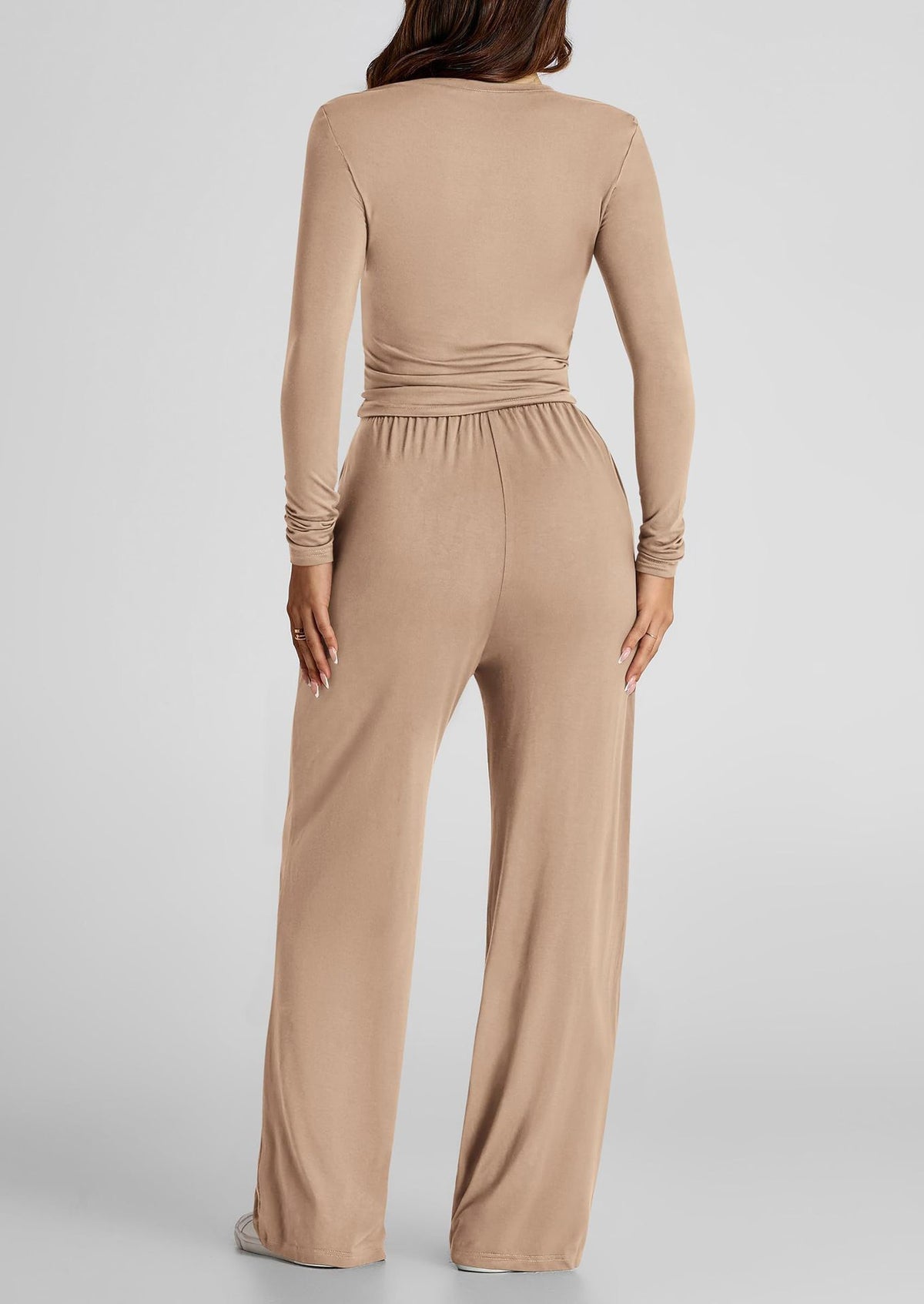 Completo Donna Maglia a Maniche Lunghe e Pantaloni Palazzo – Comfort e Stile in Ogni Giornata