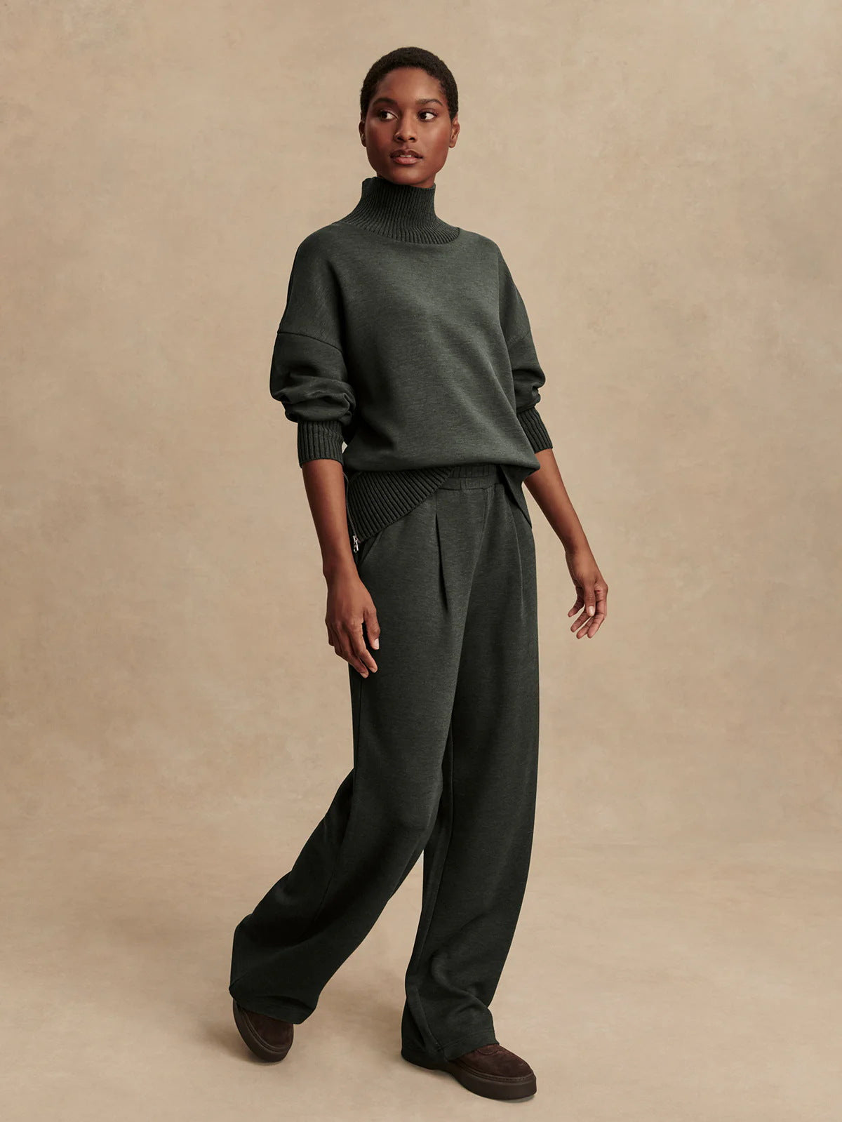 Completo Donna Maglione e Pantalone Invernale – Morbido, Elegante e Versatile – Alessia