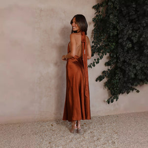 Vestito Sofia – Eleganza Fluida con Dettaglio Halter