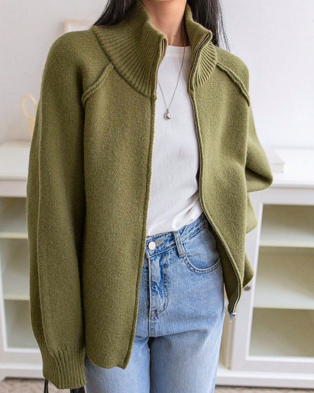 Giacca Donna Elegante Sofia – Modello Lungo con Cerniera e Collo Alto Morbido