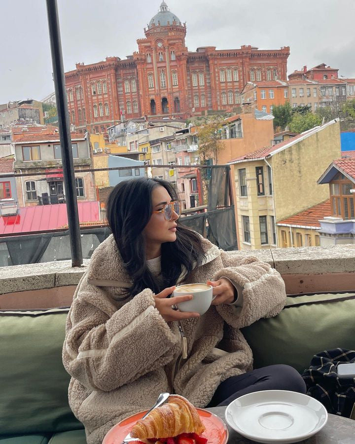 Giacca Invernale Donna in Pile Sherpa – Morbidezza, Calore e Stile Oversize – Elisa