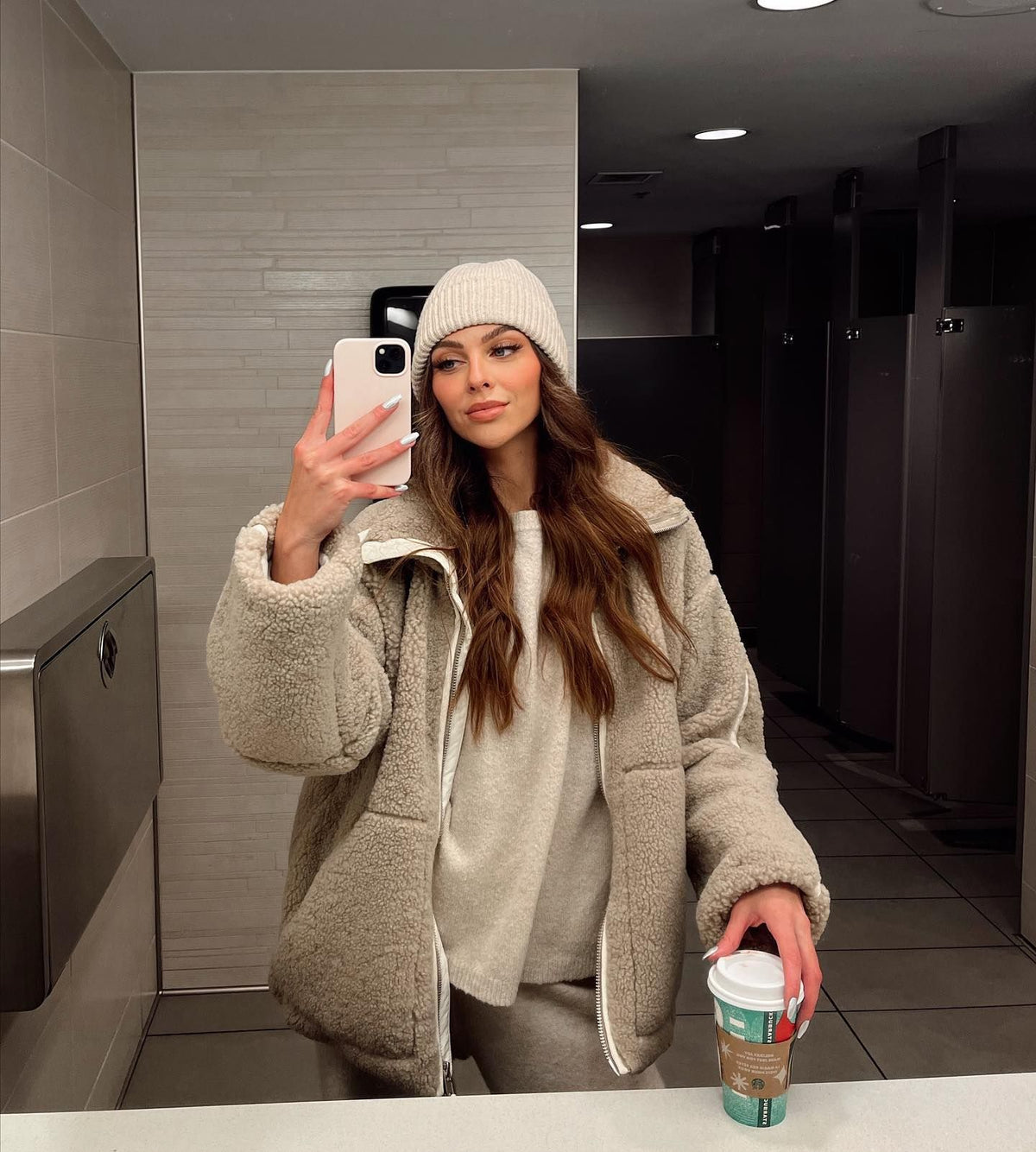 Giacca Invernale Donna in Pile Sherpa – Morbidezza, Calore e Stile Oversize – Elisa