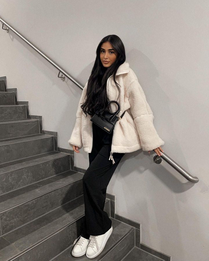 Giacca Invernale Donna in Pile Sherpa – Morbidezza, Calore e Stile Oversize – Elisa