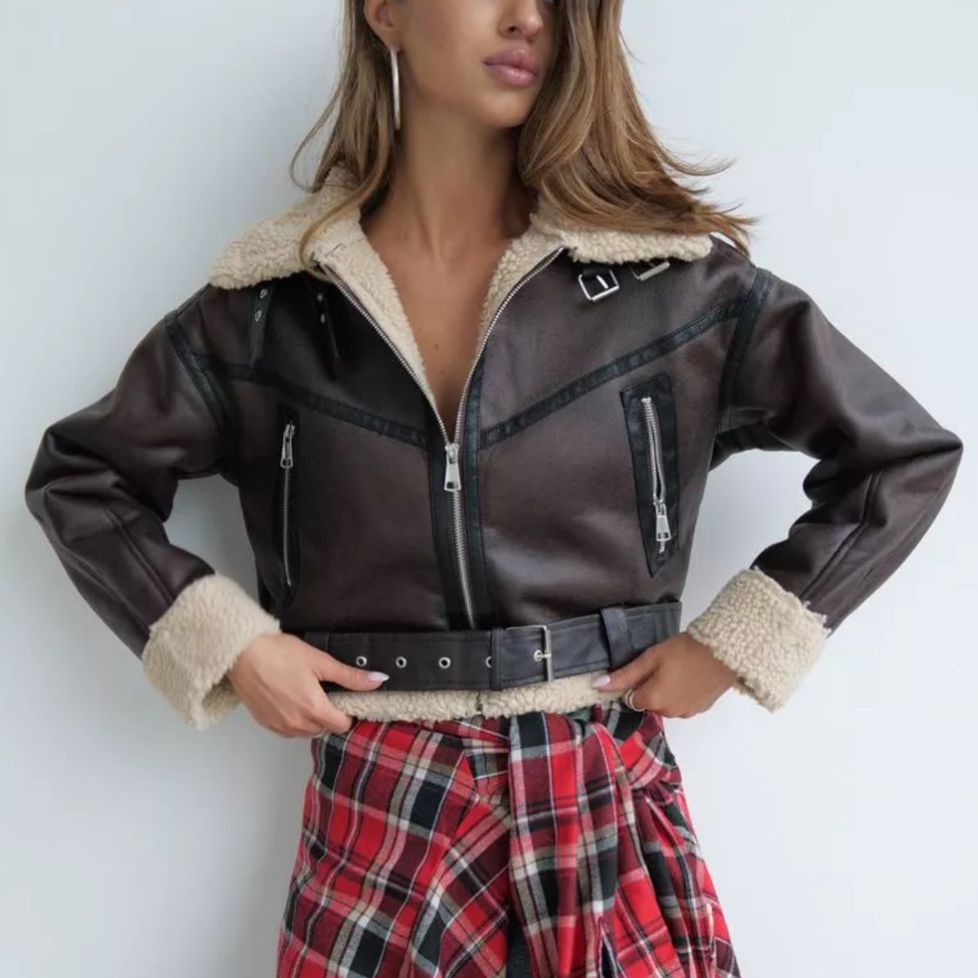 Giacca Invernale in Pile Sherpa da Donna – Calore Avvolgente e Fascino Morbido – Elena