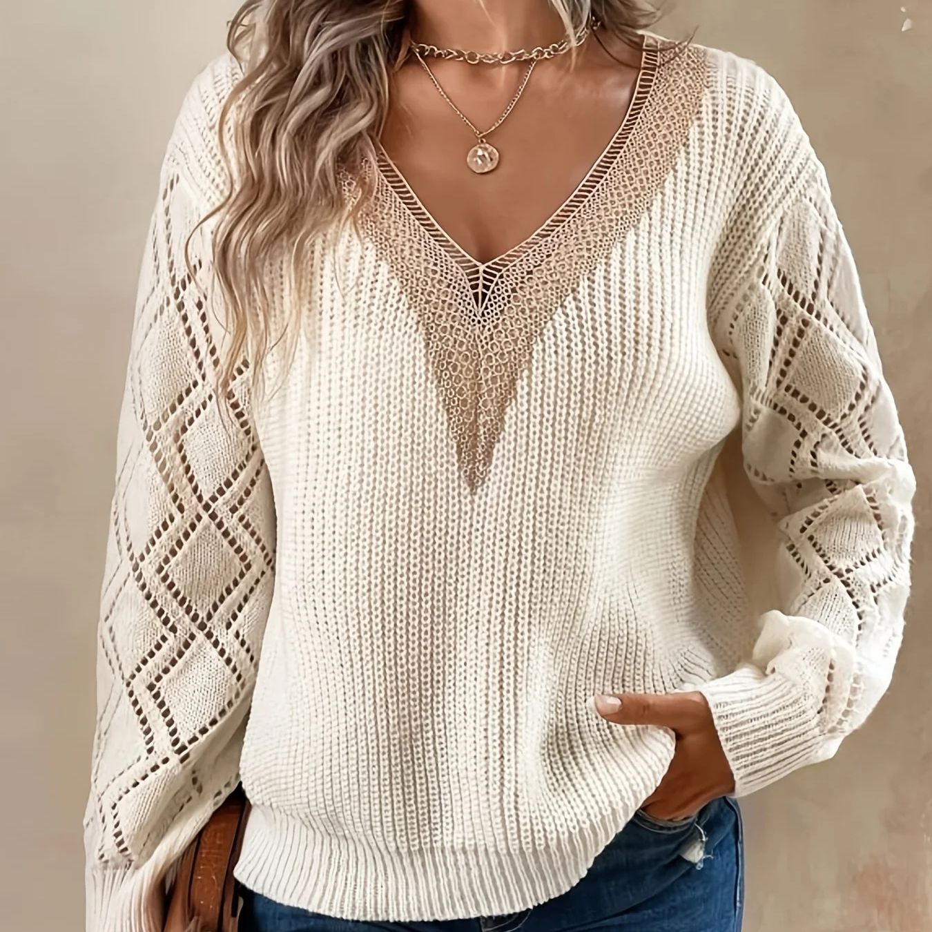 Maglione Donna Elegante con Scollo a V in Pizzo e Maniche Traforate – Elena