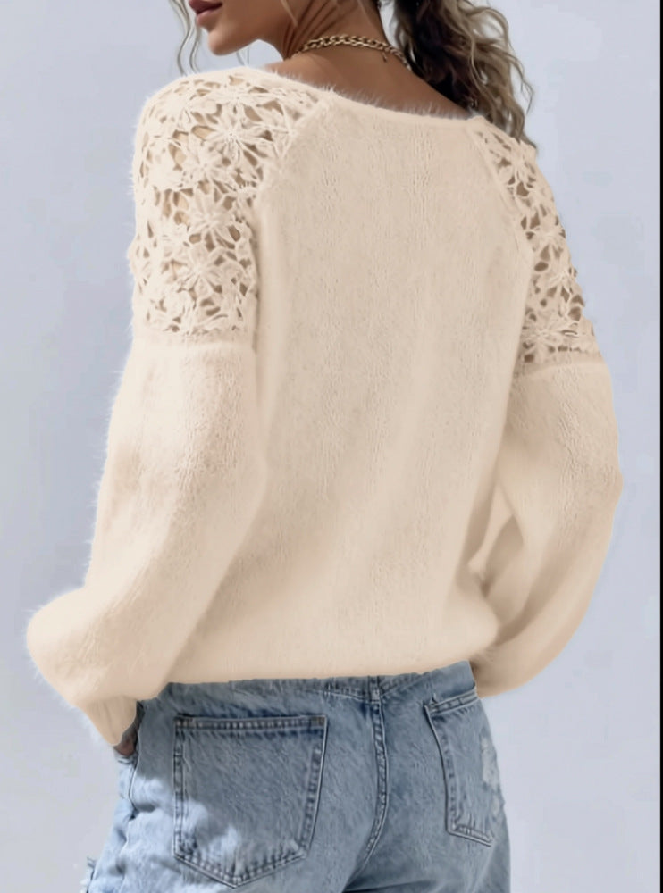 Maglione Donna Morbido con Inserti in Pizzo Floreale – Eleganza Romantica – Eleonora