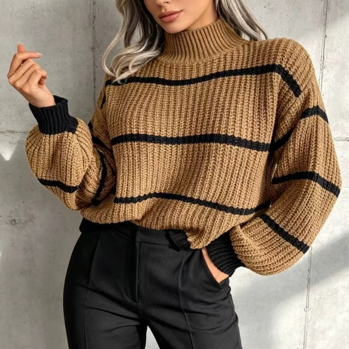 Maglione Donna Oversize a Collo Alto con Righe a Contrasto – Maglia Grossa e Comfort – Ginevra