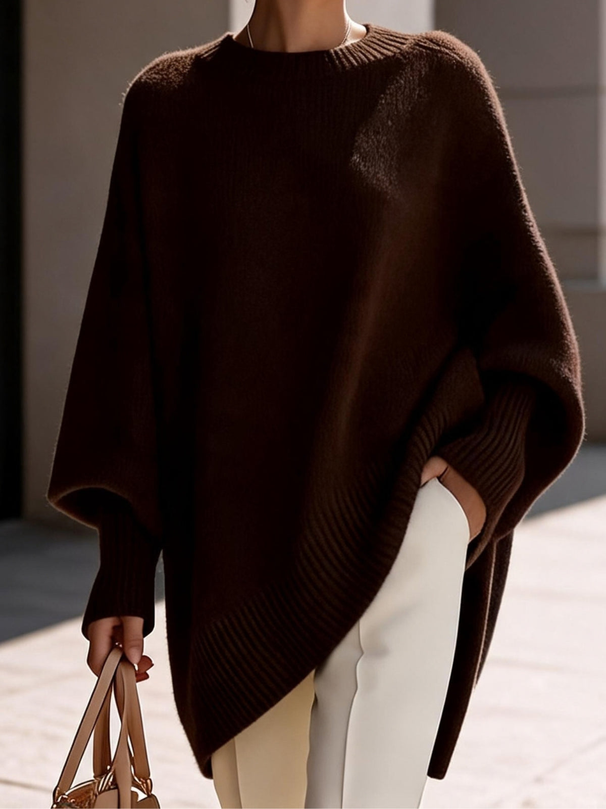 Maglione Poncho Donna Oversize con Maniche a Pipistrello – Eleganza Minimalista – Adele