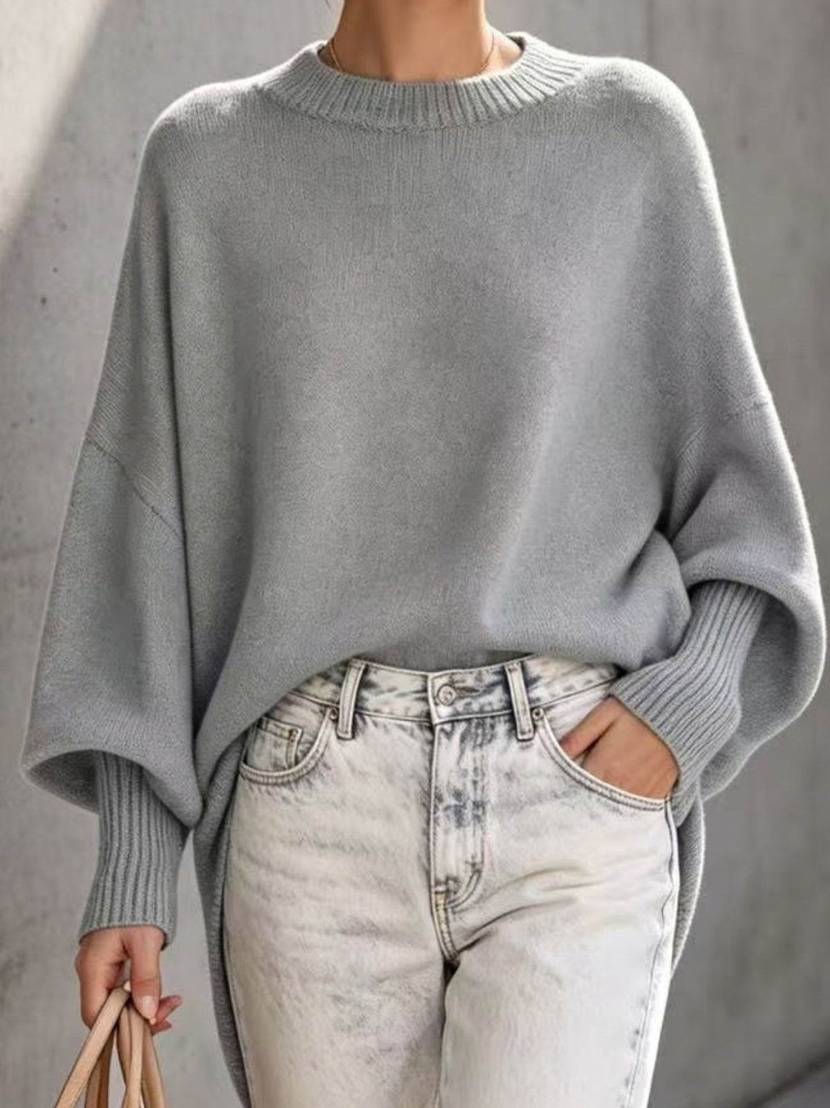 Maglione Poncho Donna Oversize con Maniche a Pipistrello – Eleganza Minimalista – Adele