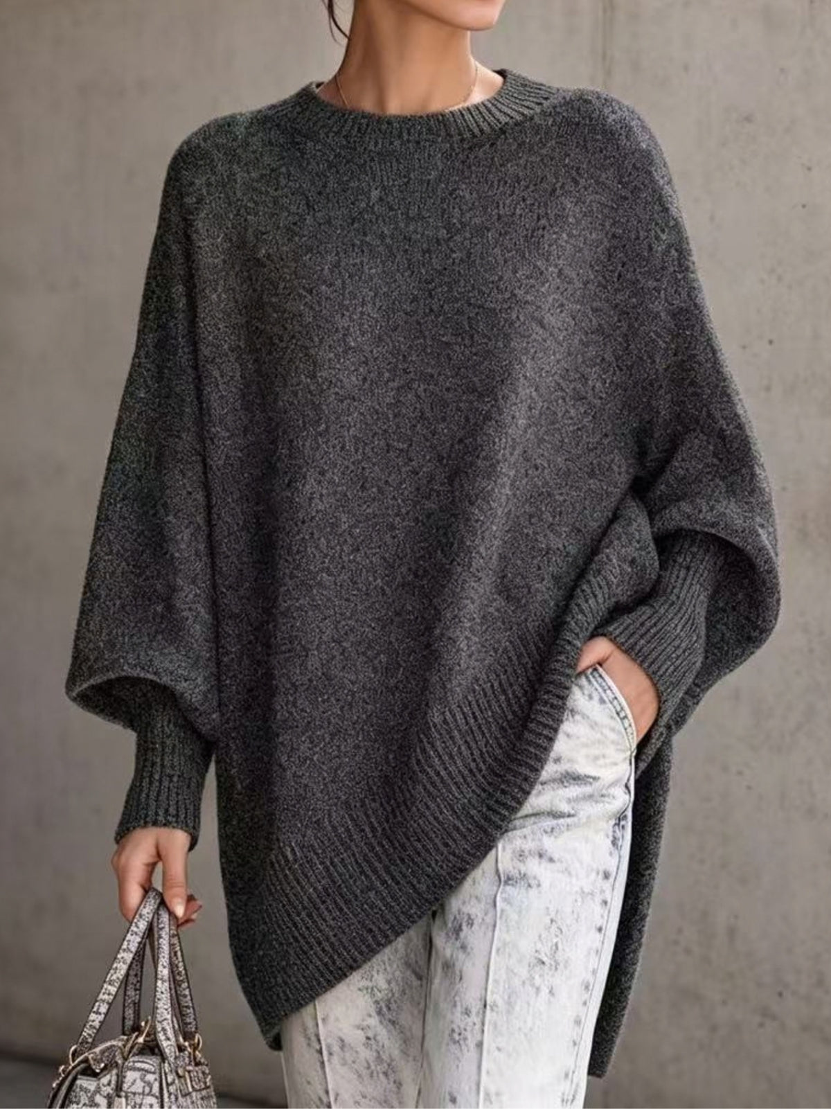 Maglione Poncho Donna Oversize con Maniche a Pipistrello – Eleganza Minimalista – Adele