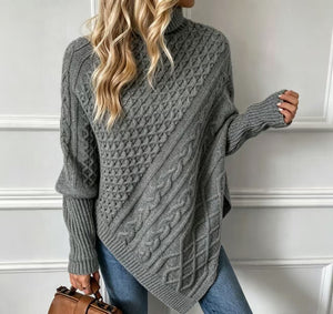 Maglione Poncho Donna a Collo Alto con Lavorazione a Trecce – Eleganza Avvolgente – Beatrice