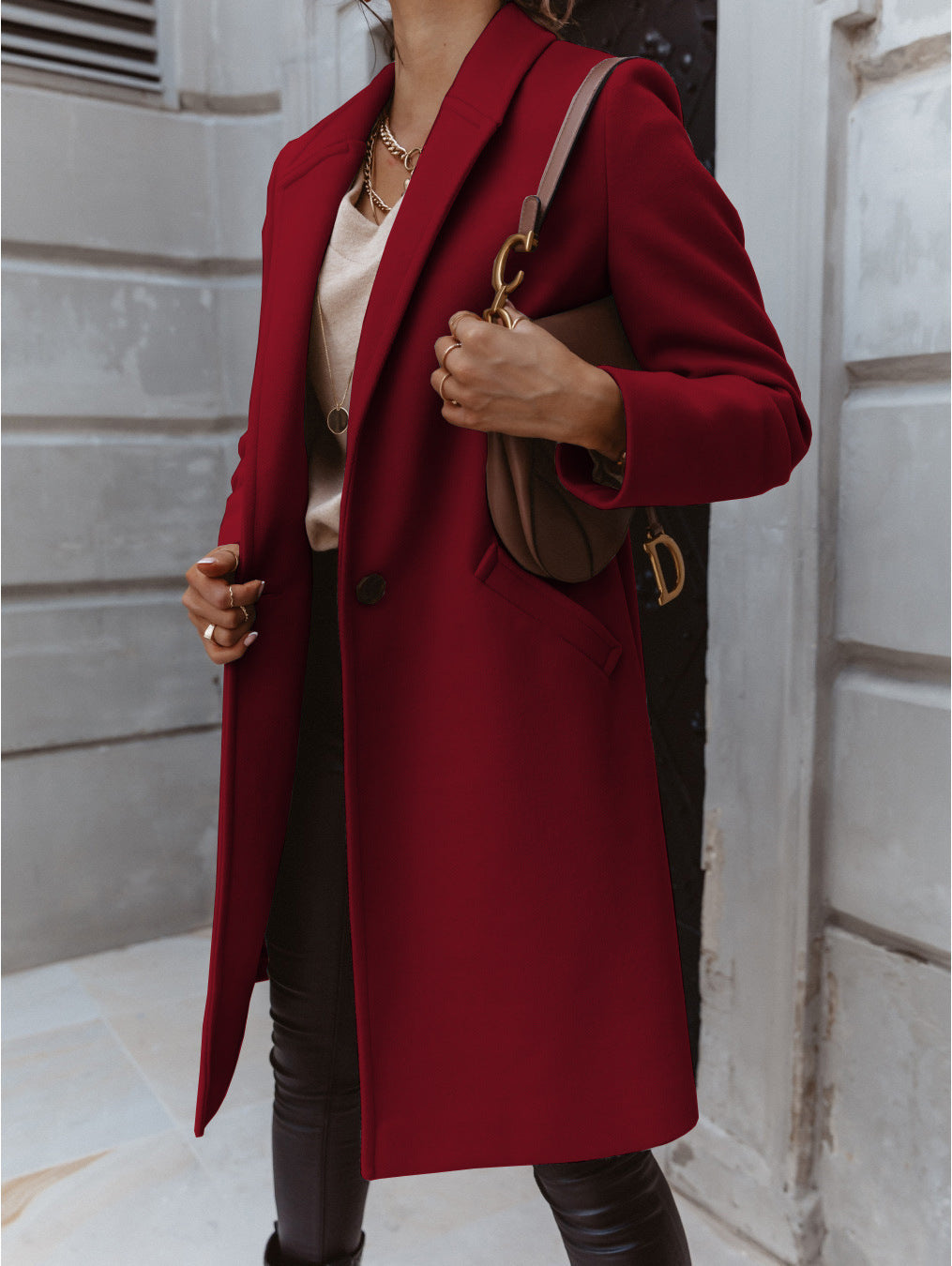 Cappotto Elegante con Collo Revers e Chiusura a Bottone - Giulia