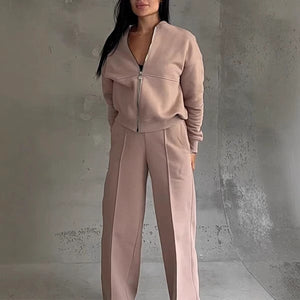 Completo Donna con Giacca con Zip e Pantaloni a Gamba Larga – Comfort e Stile Casual – Alessia