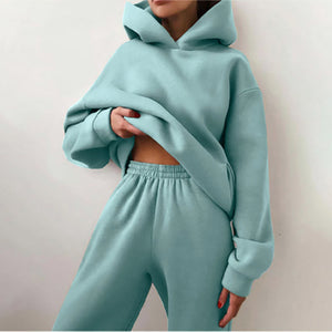 Tuta Donna Oversize con Cappuccio – Morbidezza e Stile Minimal per le Tue Giornate – Sofia