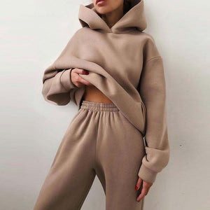 Tuta Donna Oversize con Cappuccio – Morbidezza e Stile Minimal per le Tue Giornate – Sofia