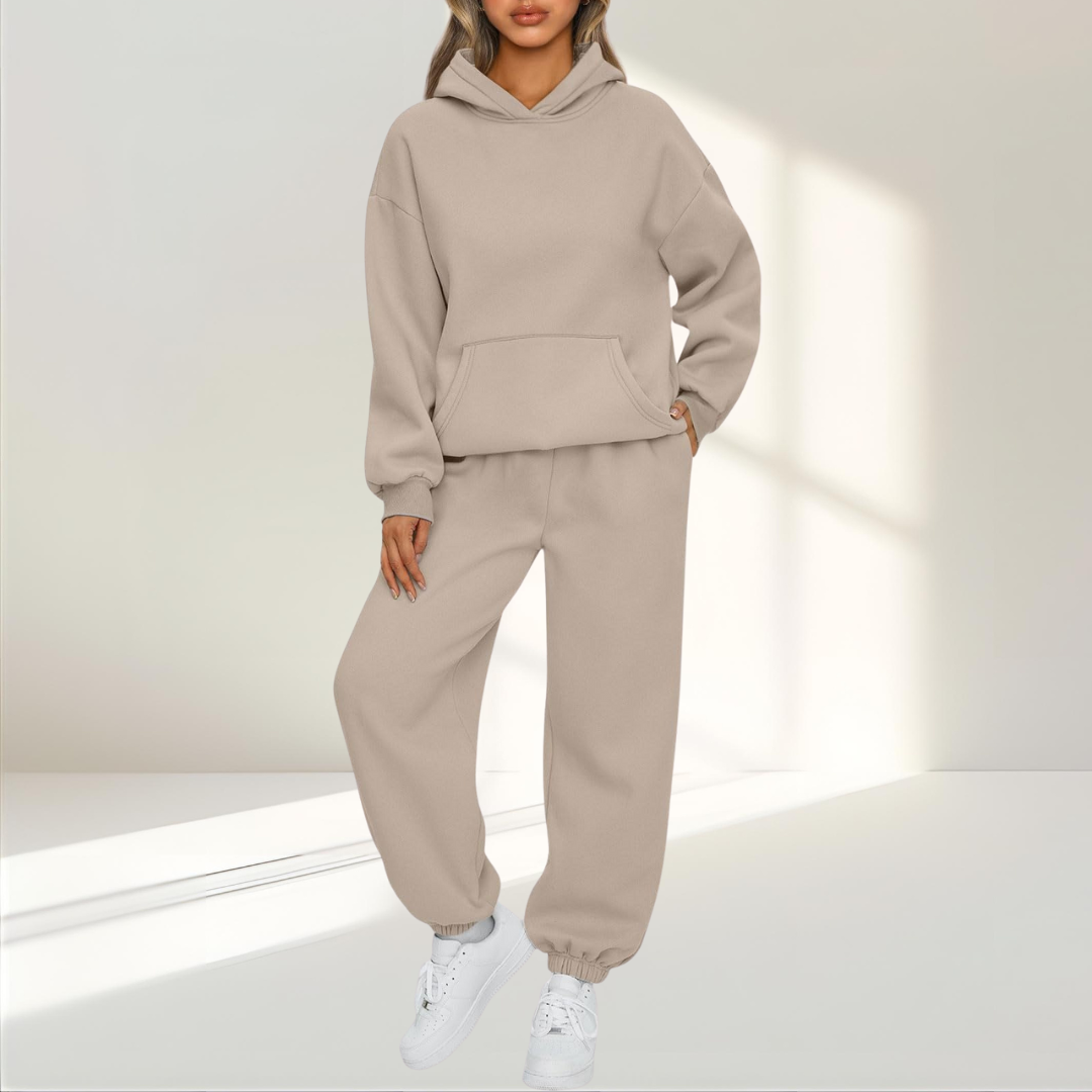 Tuta Donna con Cappuccio in Felpa – Morbida, Calda e Versatile – Martina