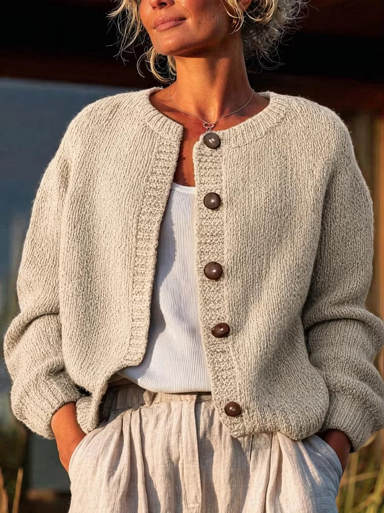 Cardigan Donna Morbido con Bottoni – Eleganza Naturale per Ogni Giorno – Lucia