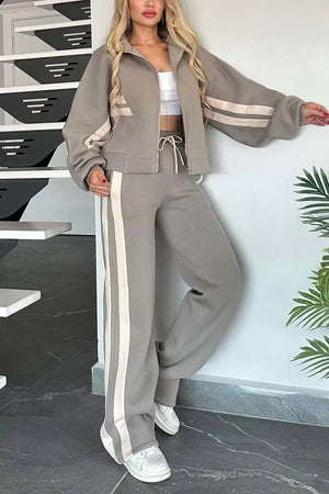 Completo Donna Sportivo con Felpa con Cappuccio e Pantaloni a Gamba Larga – Righe a Contrasto e Comfort – Federica