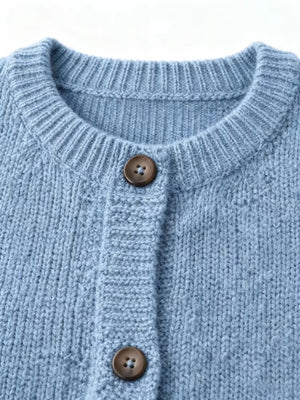 Cardigan Donna Morbido con Bottoni – Eleganza Rilassata per Ogni Giorno – Azzurra