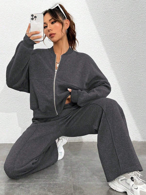 Completo Donna con Felpa con Zip e Pantaloni a Gamba Larga – Linee Strutturate e Comfort – Diana