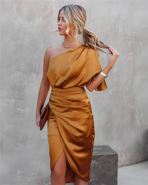 Vestito Midi Asimmetrico Satinato Elegante