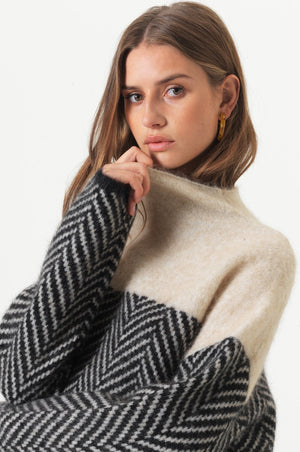 Elena™ | Pullover in Maglia a Collo Alto con Motivo zigzag
