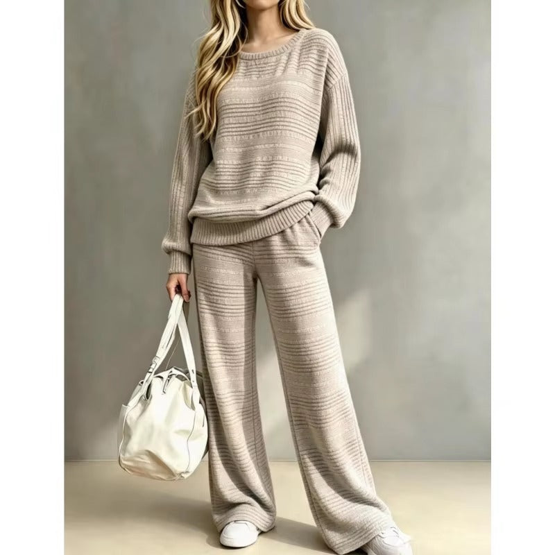 Completo Donna in Maglia Lavorata con Maglione Girocollo e Pantaloni a Gamba Larga – Comfort ed Eleganza – Camilla
