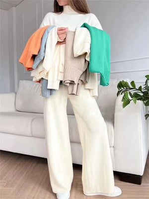Completo Donna in Maglia con Dolcevita e Pantaloni a Gamba Larga – Morbidezza ed Eleganza Minimal – Martina