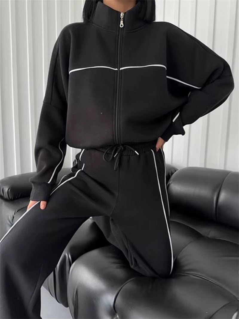 Completo Donna Sportivo con Felpa con Zip e Pantaloni a Gamba Larga – Comfort e Stile Athleisure – Chiara