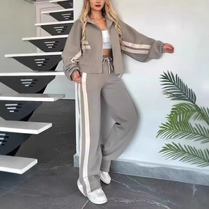 Completo Donna Sportivo con Felpa con Cappuccio e Pantaloni a Gamba Larga – Righe a Contrasto e Comfort – Federica