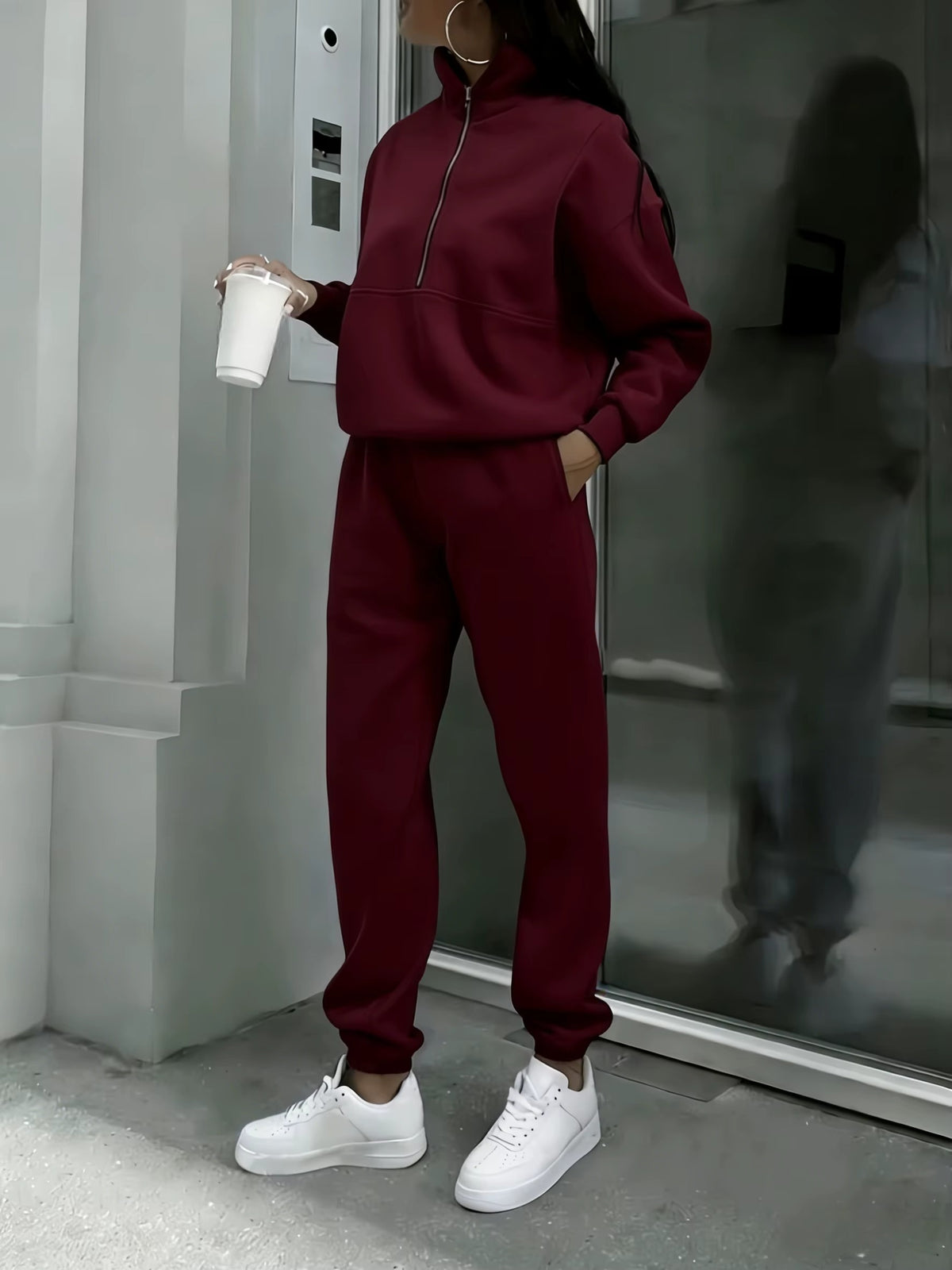 Completo Donna con Felpa Mezza Zip e Pantaloni Jogger – Calore Morbido e Comfort Quotidiano – Emilia